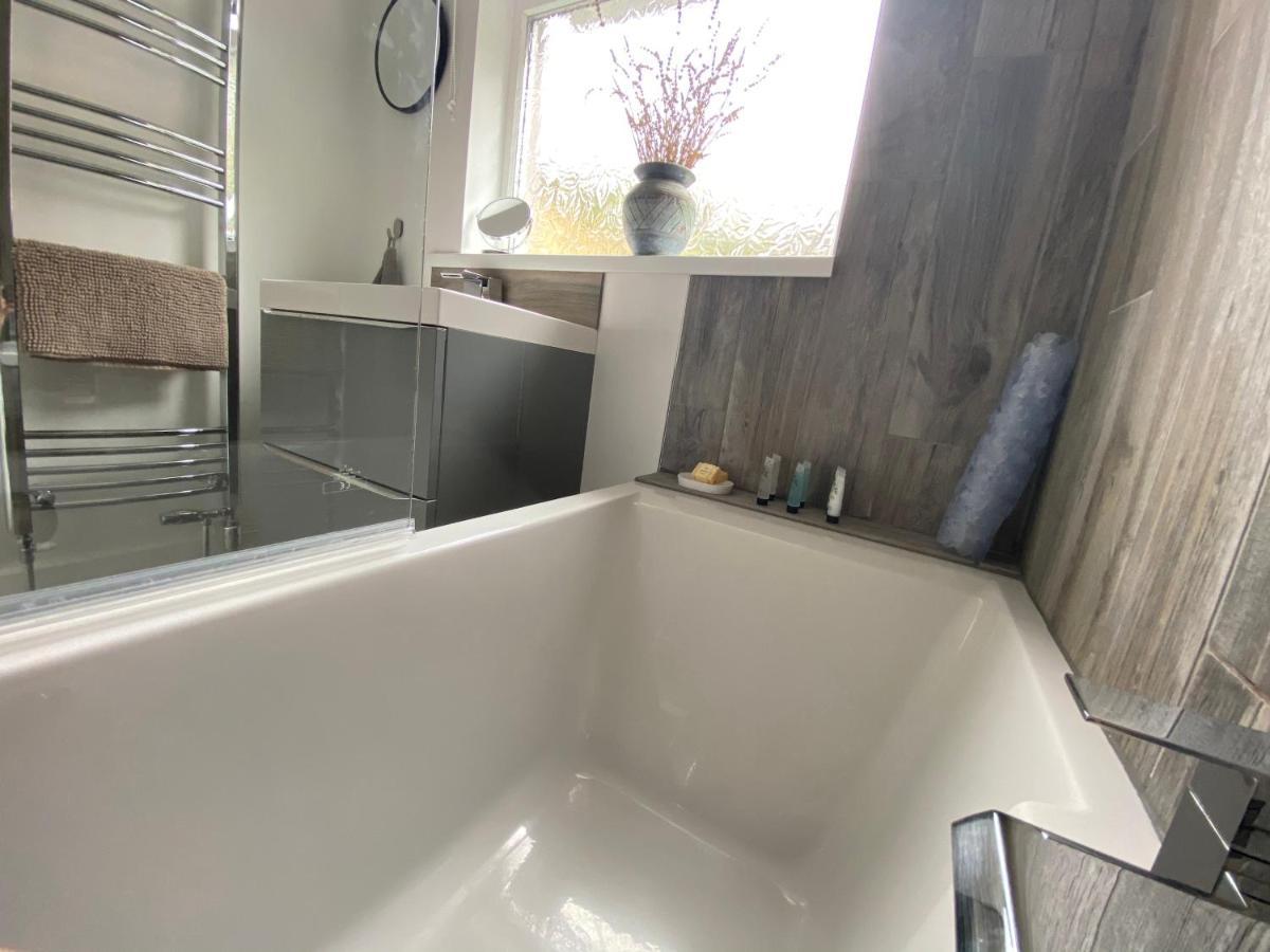 Port Side Brixham - Ideal Seaside Getaway - Parking - Wood-Burner - Dog Friendly Zewnętrze zdjęcie